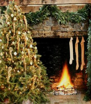 Christmas Decorating Fireplace Tips . . . Create a Cozy Cabin Hearth!